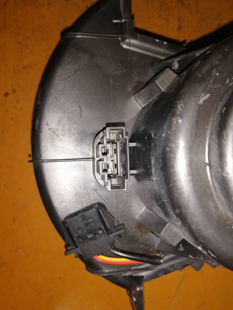 мотор печки Porsche Cayenne