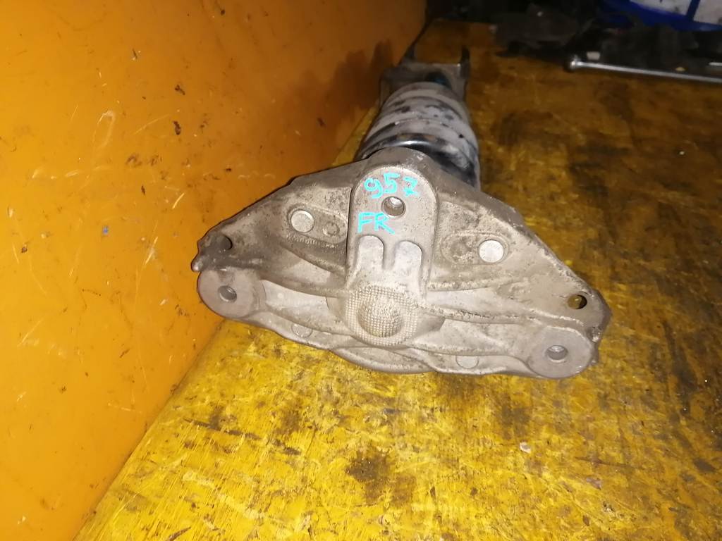 стойка Porsche Cayenne