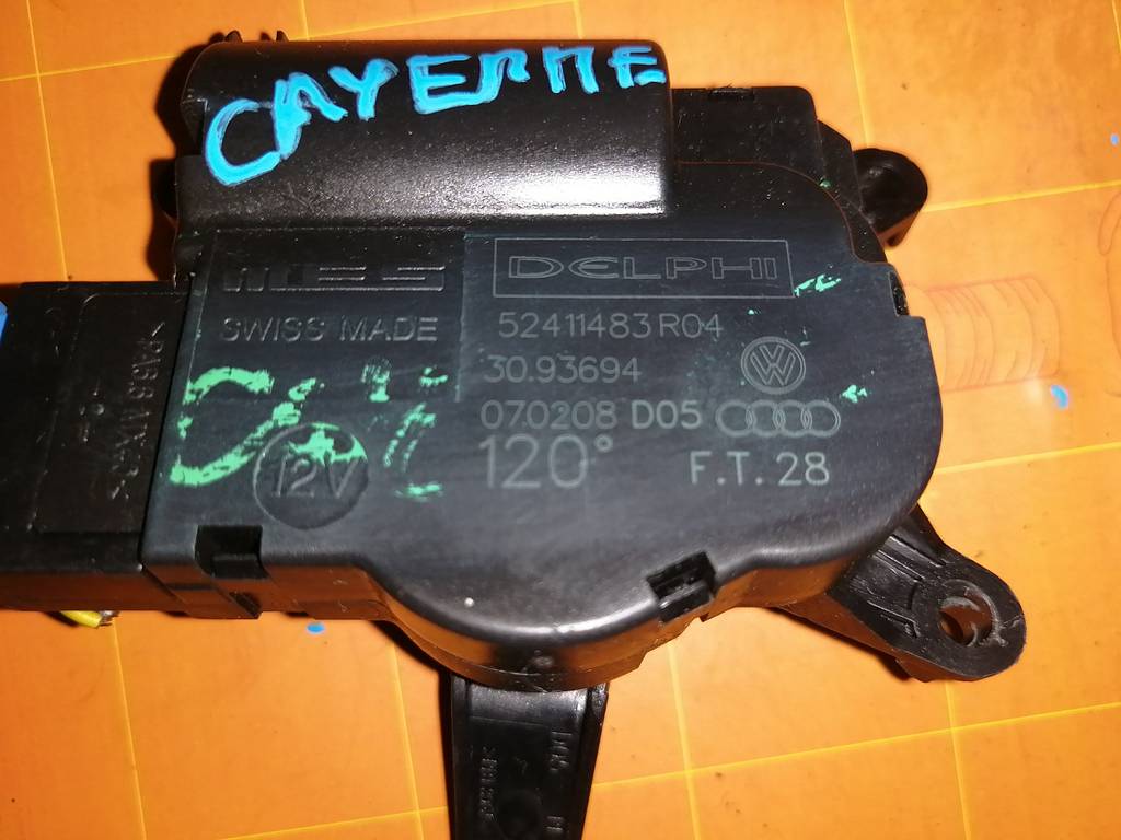 сервопривод заслонок печки Porsche Cayenne