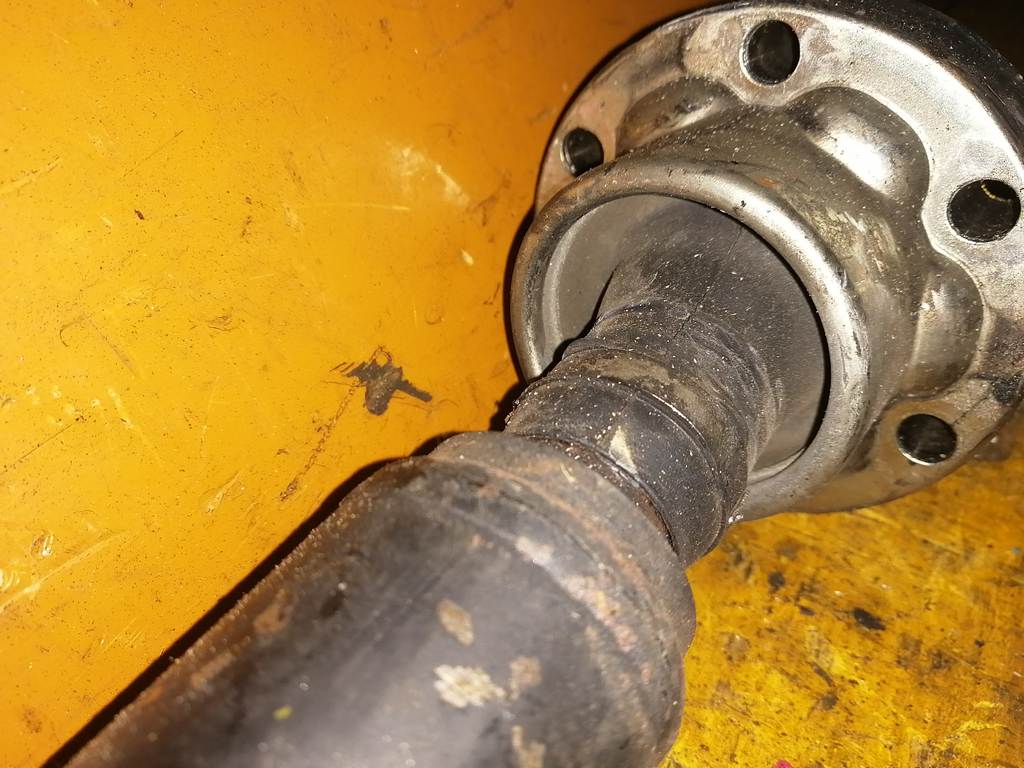 вал карданный Porsche Cayenne