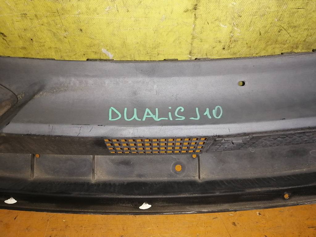 жабо Nissan Dualis