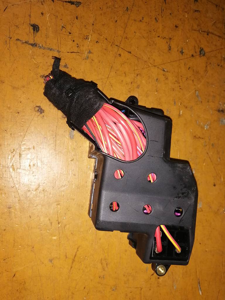 блок предохранителей Porsche Cayenne