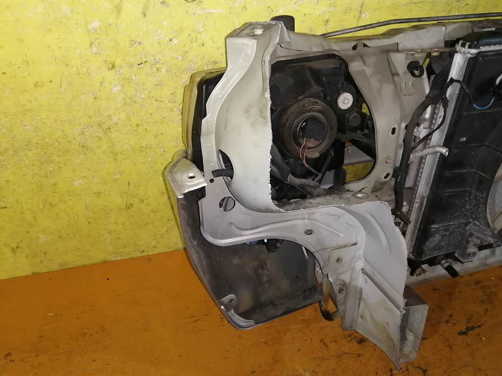 ноускат Nissan KIX