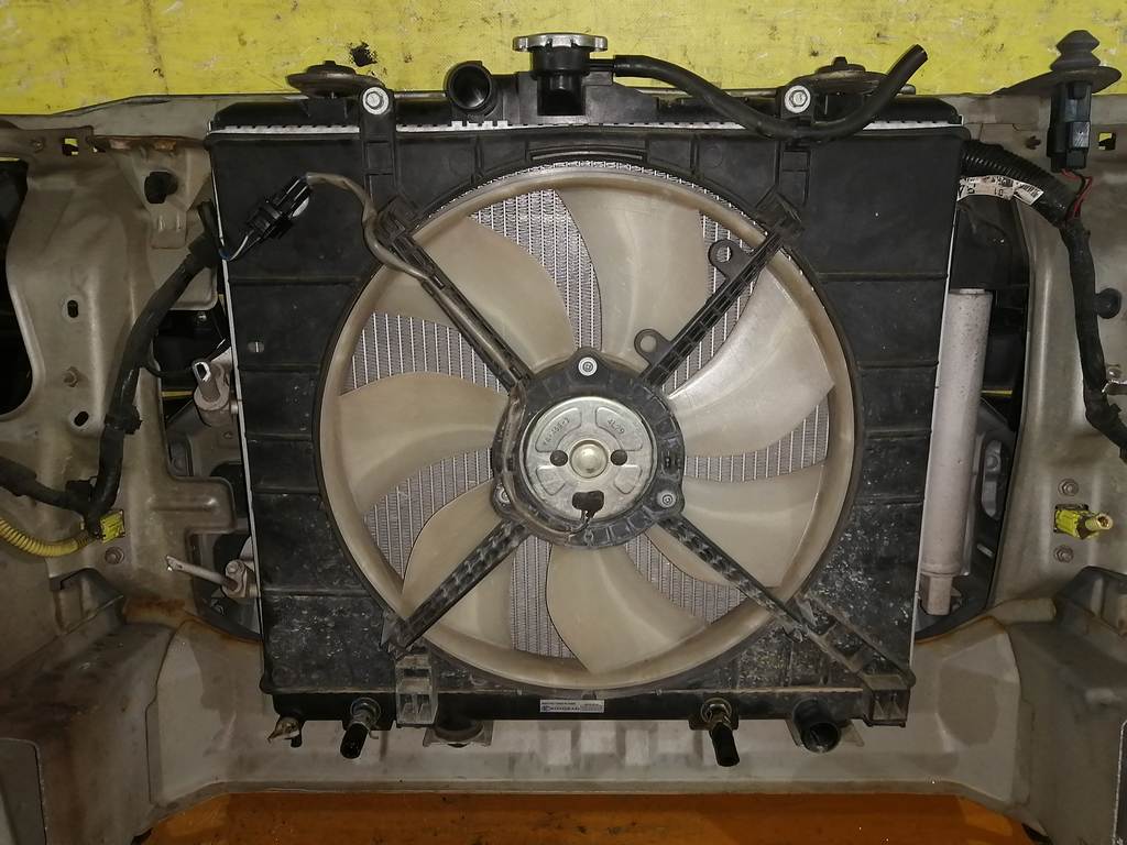 ноускат Nissan KIX