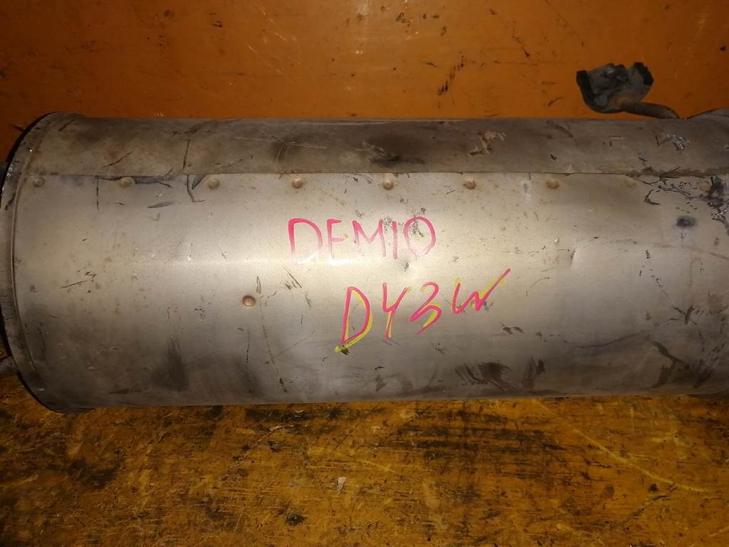 глушитель Mazda Demio