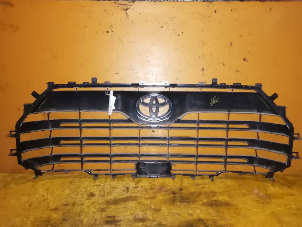 решетка радиатора Toyota Tundra