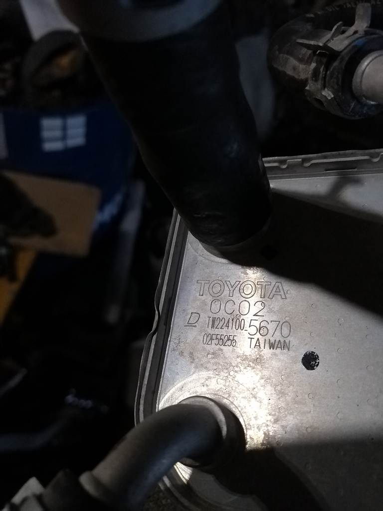 маслоохладитель Toyota Tundra