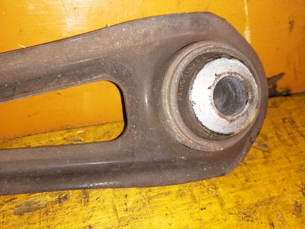 рычаг Porsche Cayenne