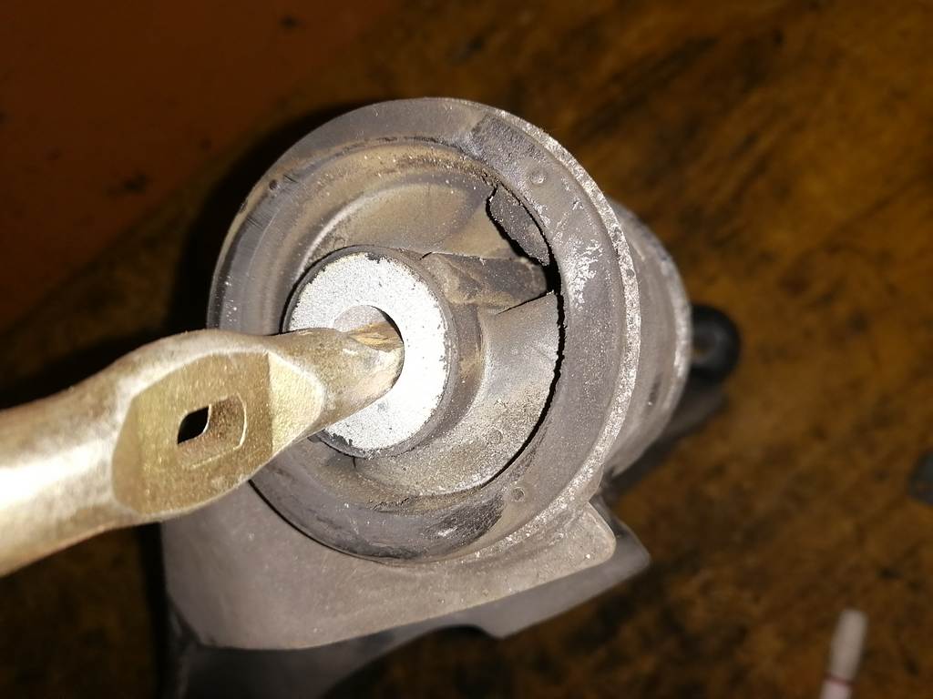 рычаг Porsche Cayenne