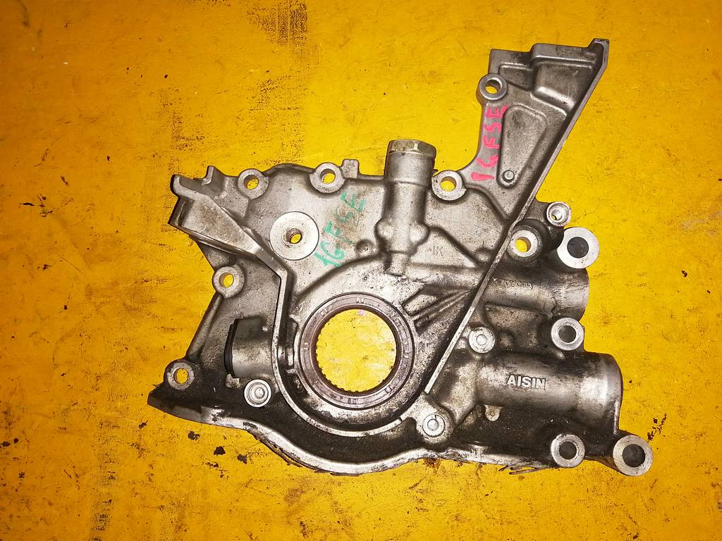 насос масляный Toyota