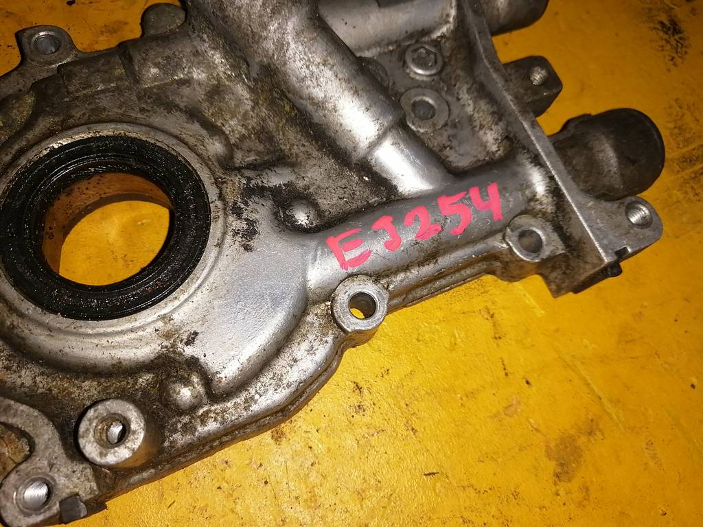 насос масляный Subaru
