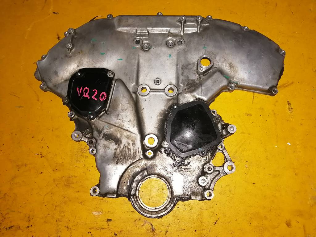 лобовина Nissan