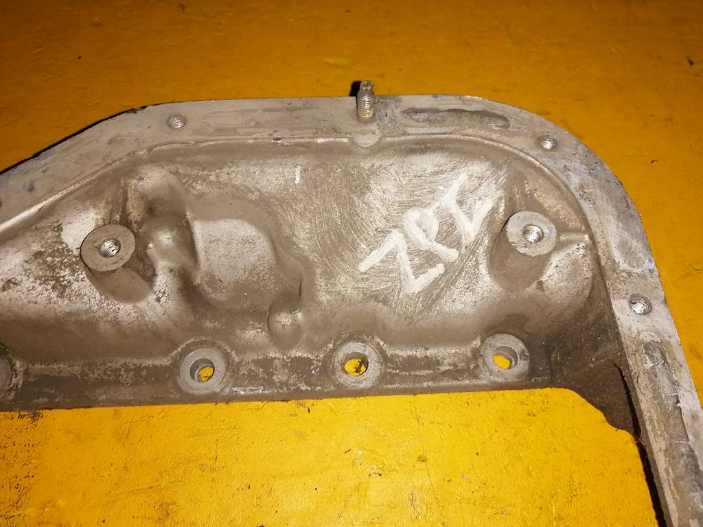 поддон Toyota