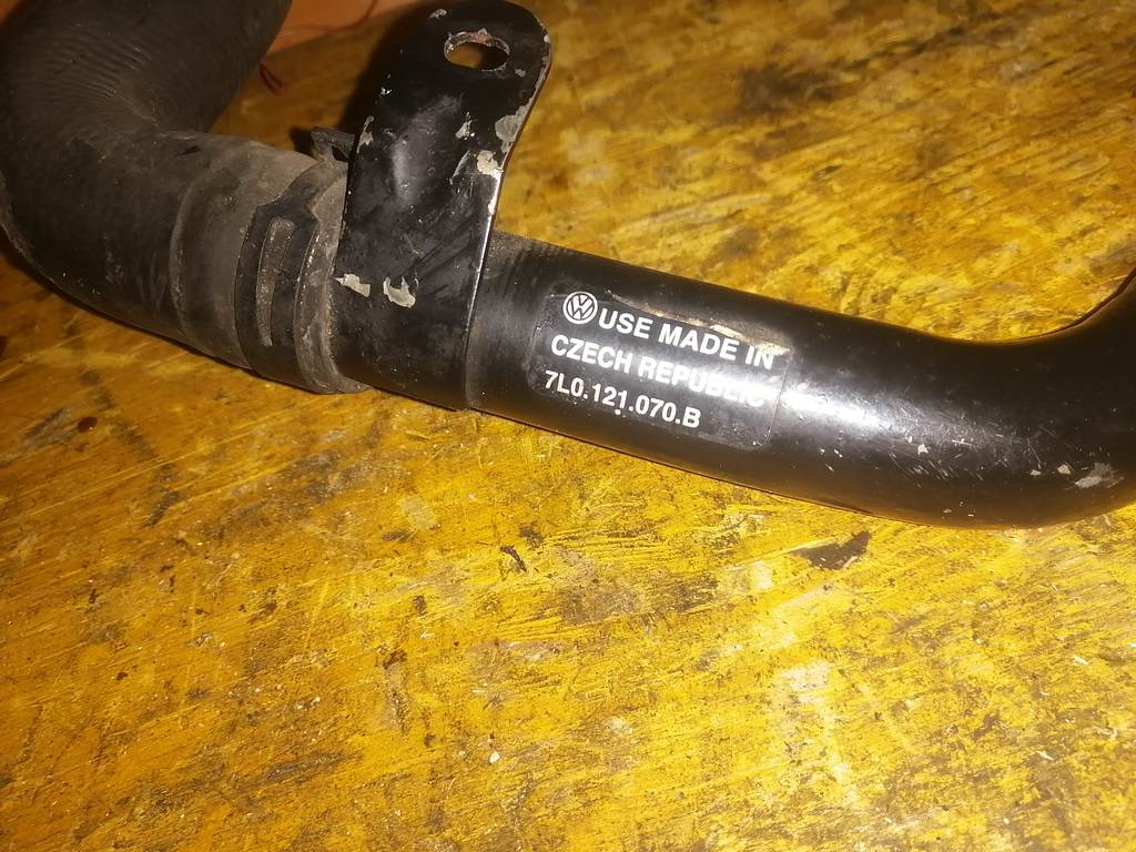 шланг радиатора Porsche Cayenne