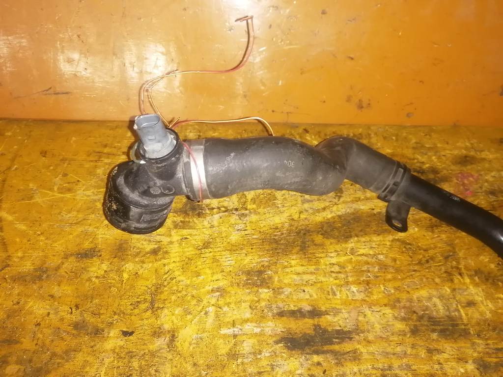 шланг радиатора Porsche Cayenne