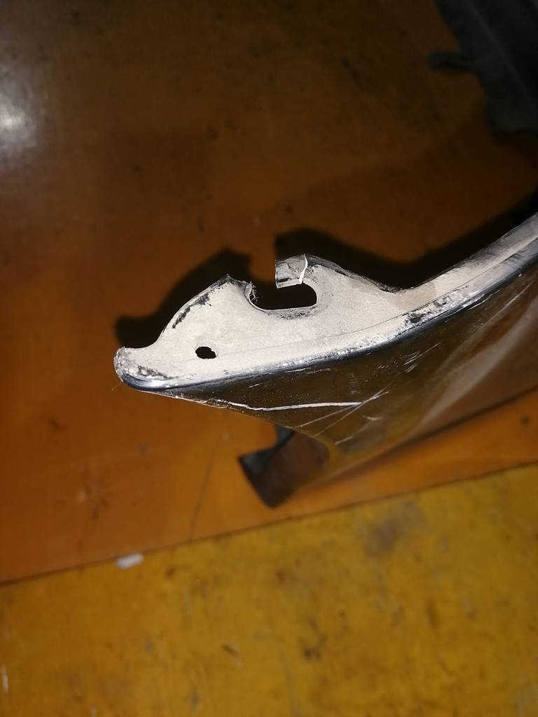 бампер Mazda Atenza