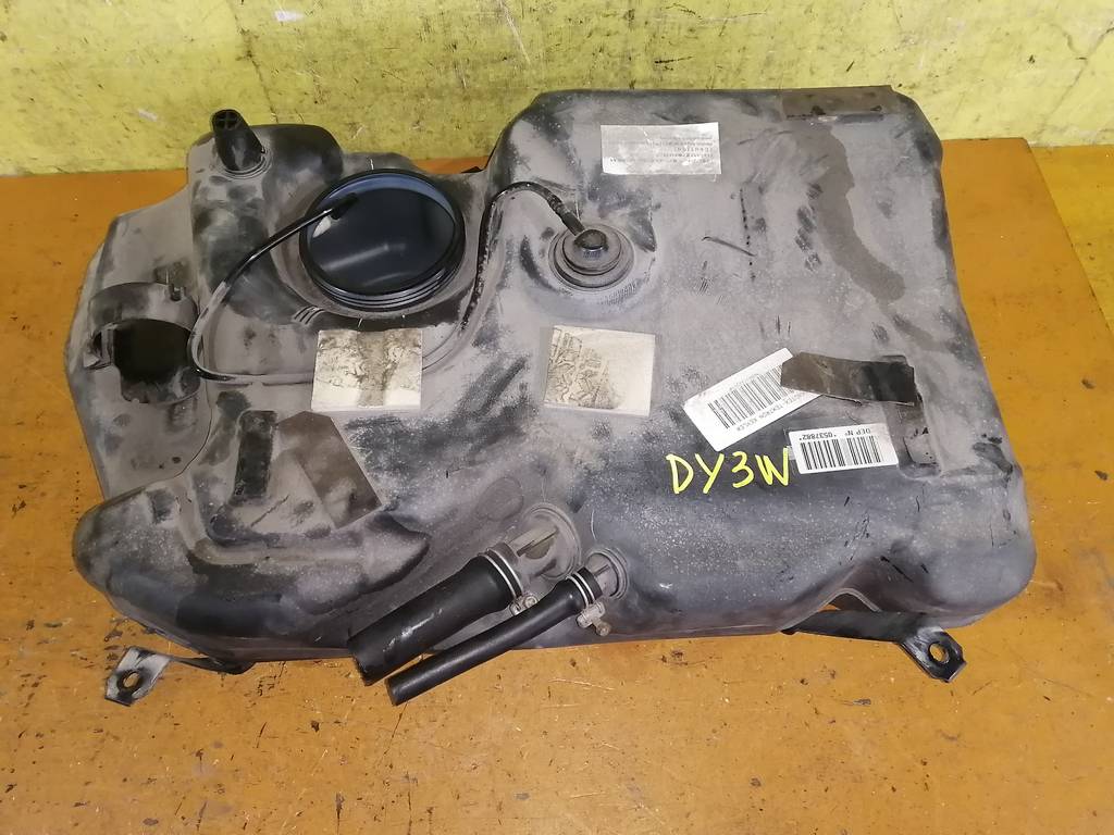 бак топливный Mazda Demio