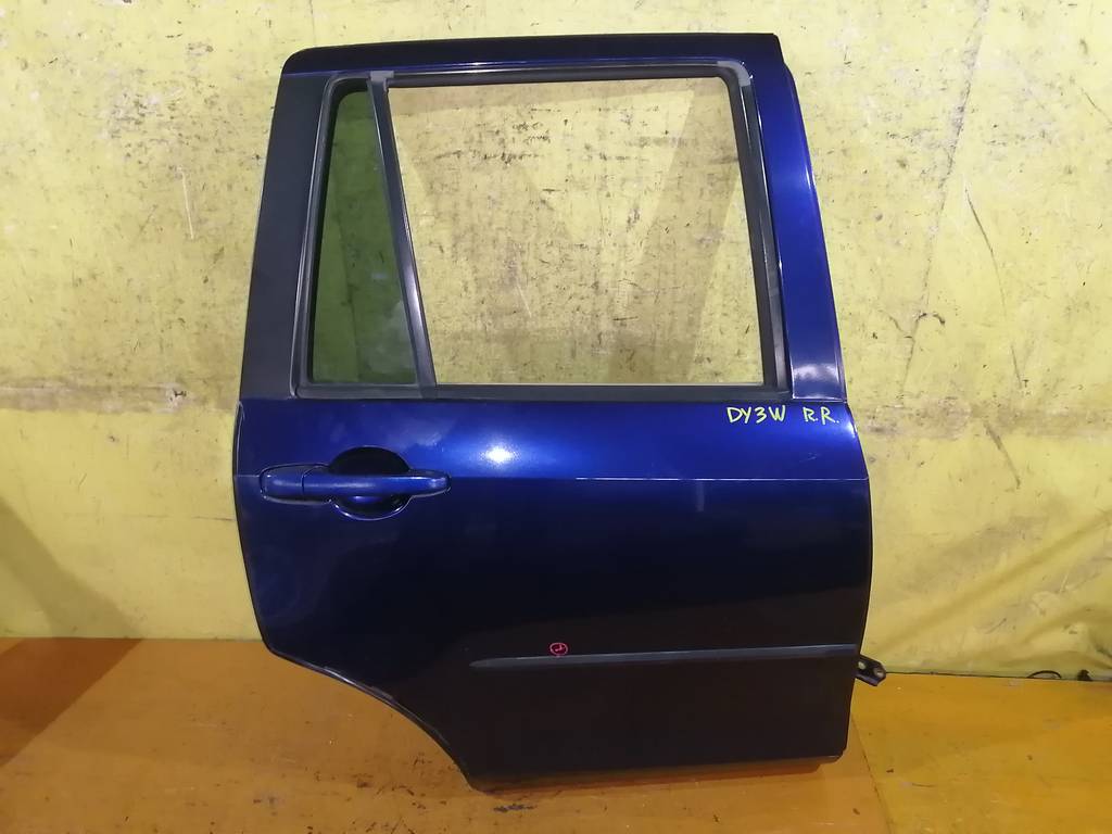 дверь Mazda Demio