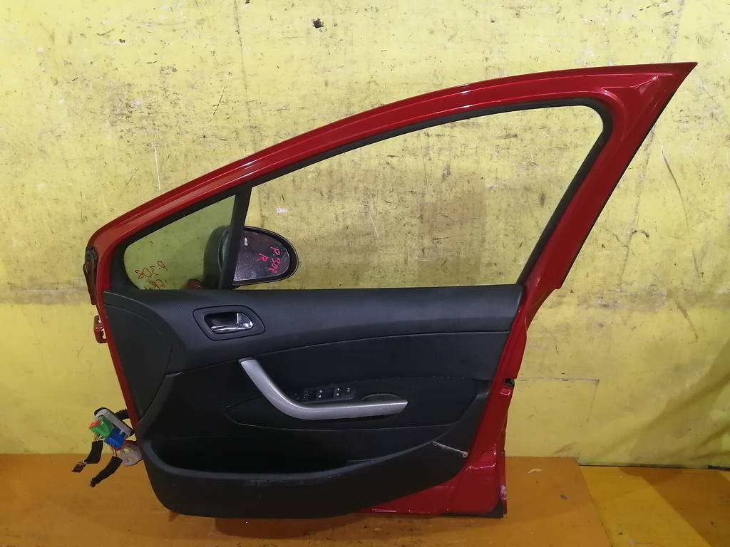 дверь Peugeot 308
