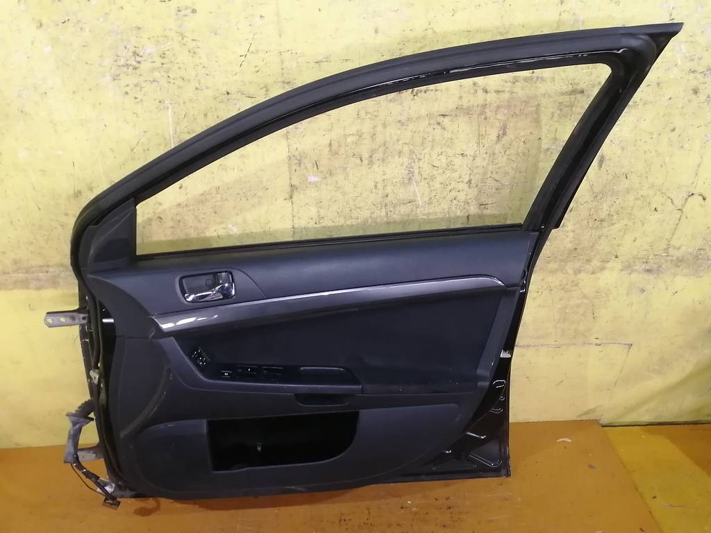 дверь Mitsubishi Galant Fortis