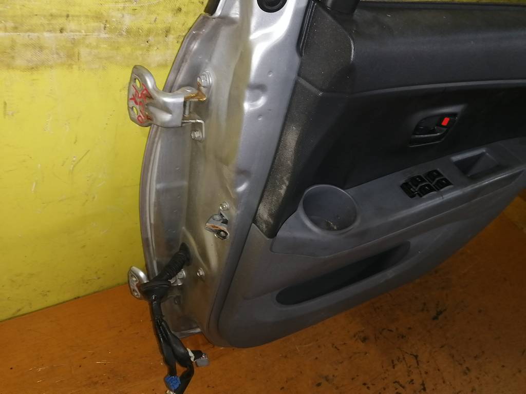 дверь Toyota Passo