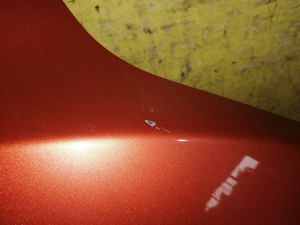 крыло Mazda Demio