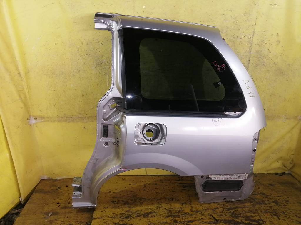крыло Mazda MPV
