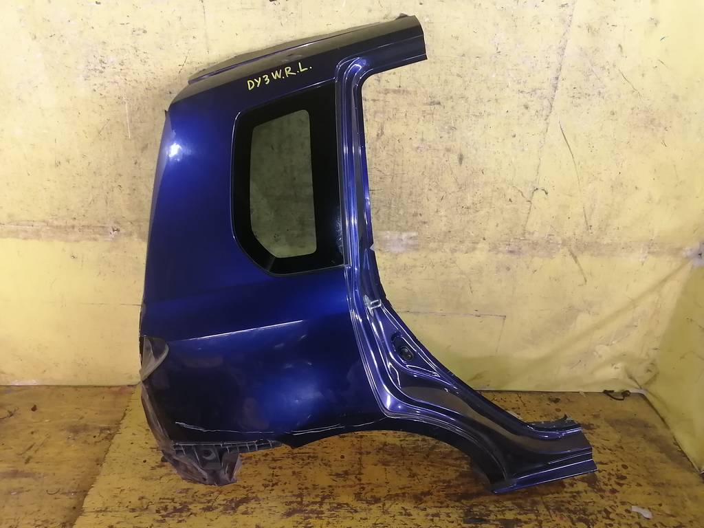 крыло Mazda Demio