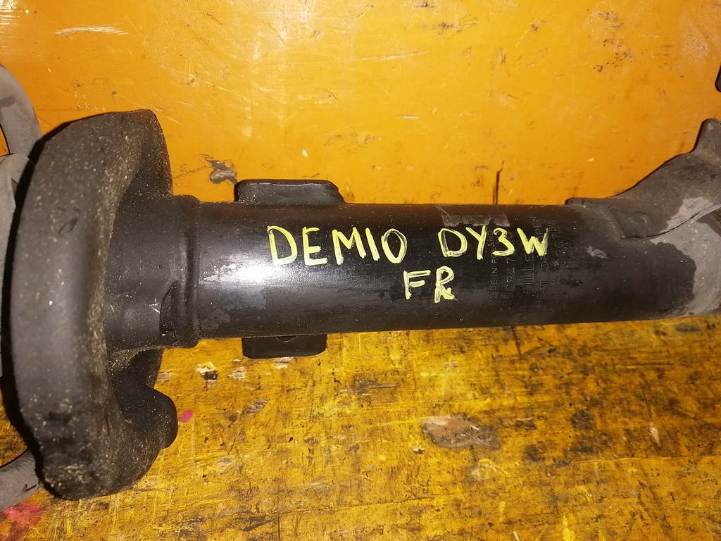 стойка Mazda Demio