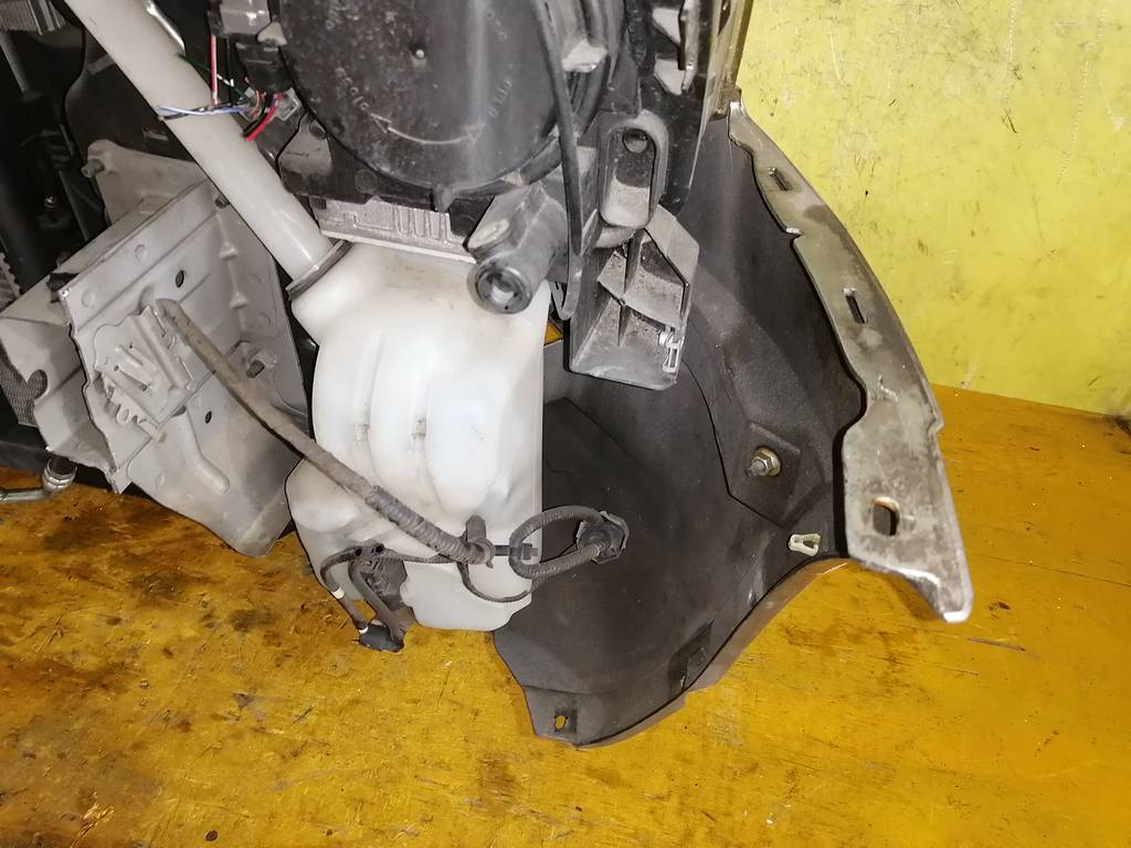 ноускат Nissan Dualis
