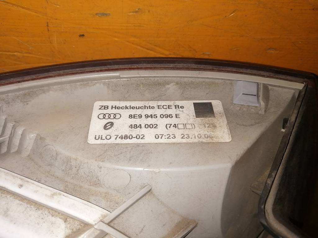 стоп-сигнал Audi A4