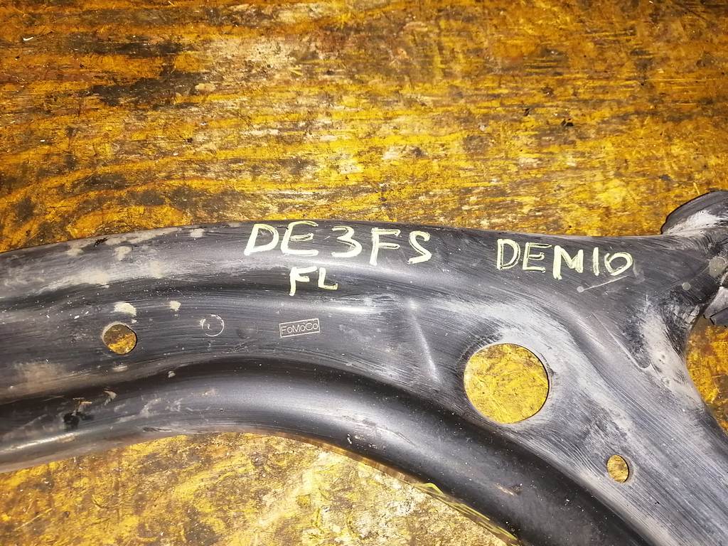 рычаг Mazda Demio