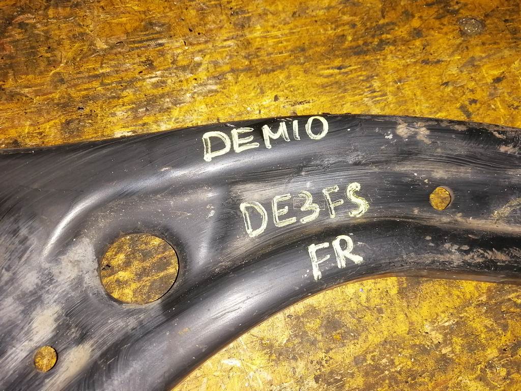 рычаг Mazda Demio