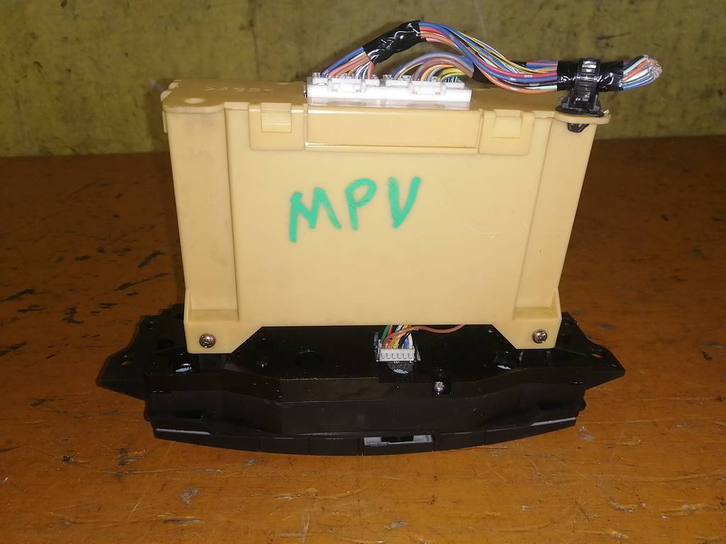 климат-контроль Mazda MPV