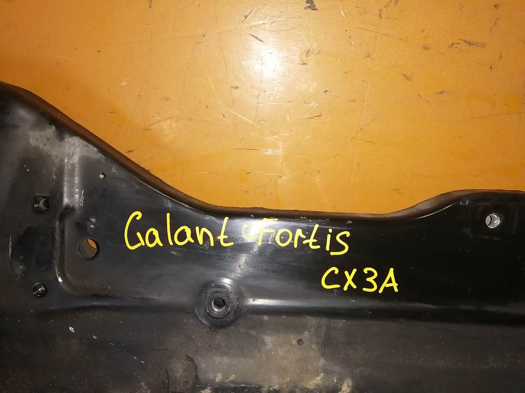 балка Mitsubishi Galant Fortis