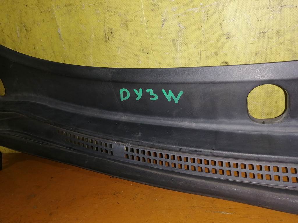 жабо Mazda Demio