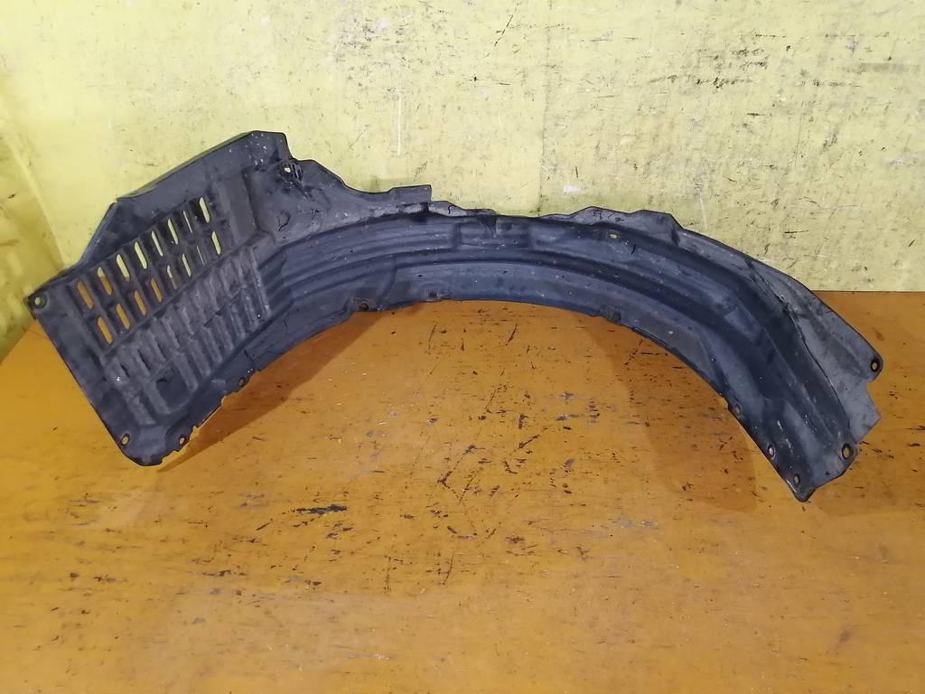 подкрылок Mitsubishi Galant Fortis
