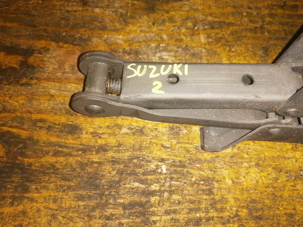 домкрат Suzuki