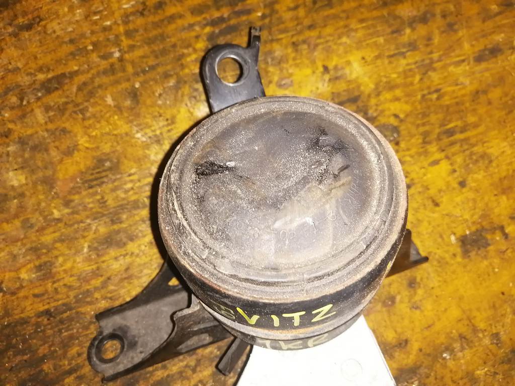 подушка двигателя Toyota Vitz