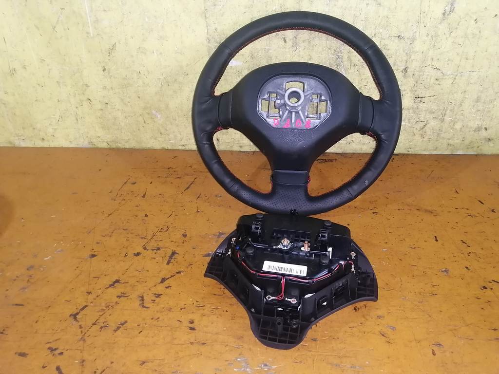 airbag водительский Peugeot 308