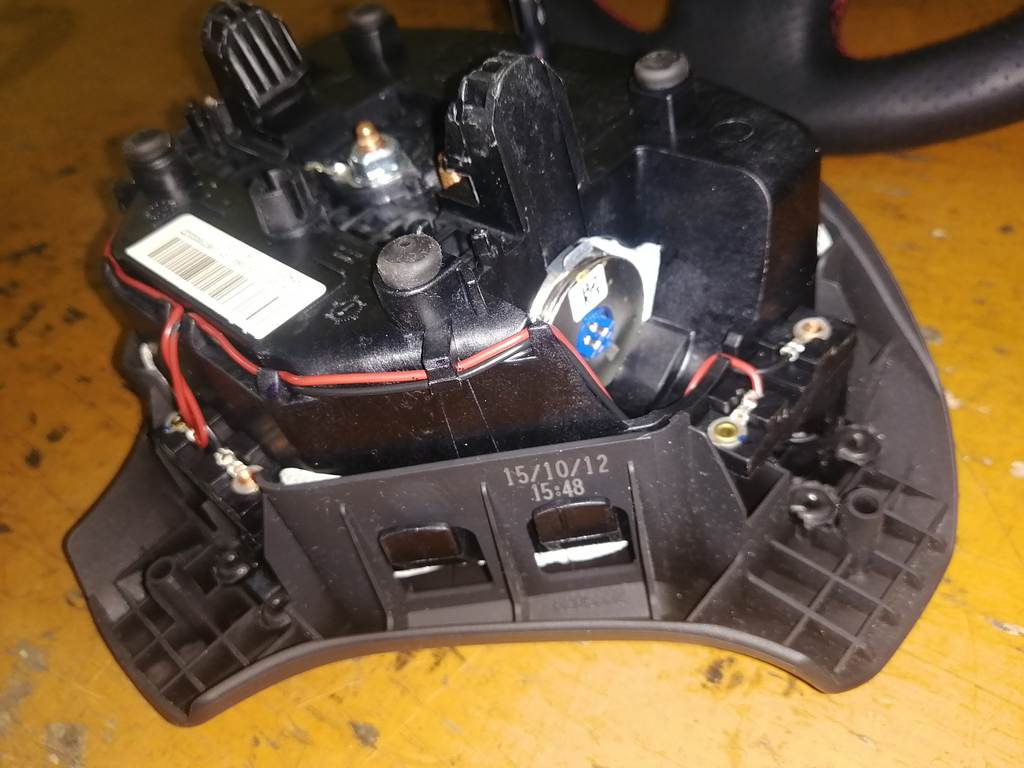 airbag водительский Peugeot 308