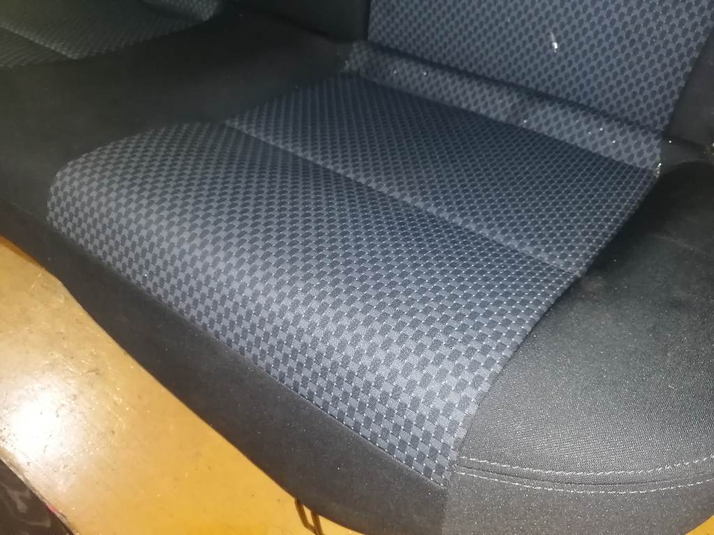 сидение Subaru Impreza