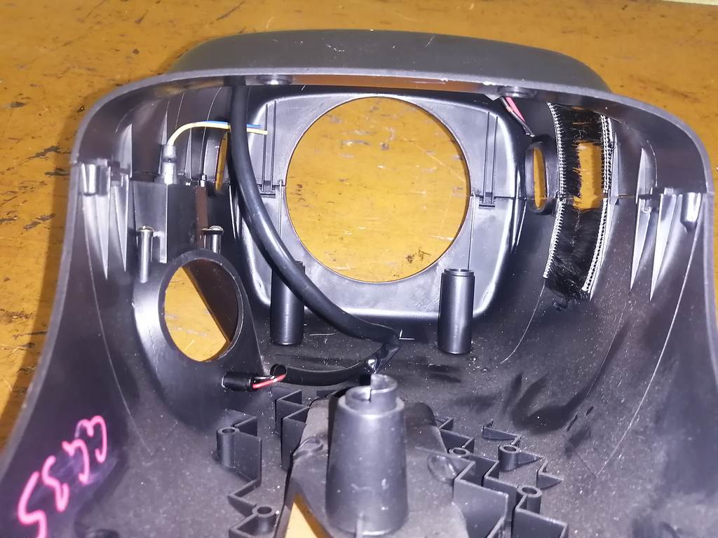 кожух рулевой колонки Mazda Atenza