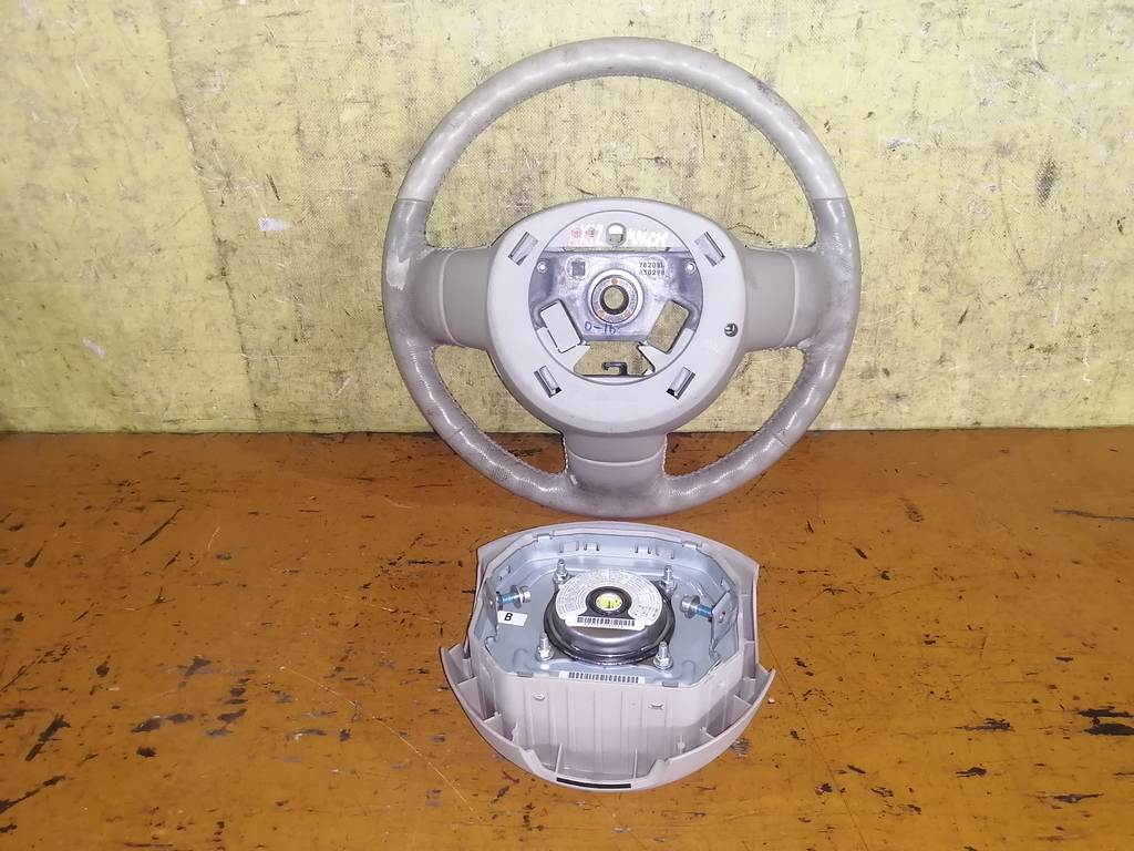 airbag водительский Nissan March
