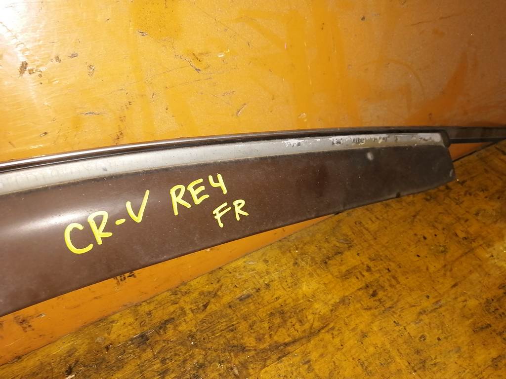 ветровик Honda CR-V