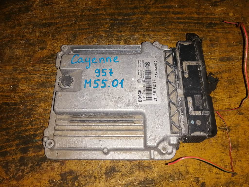 блок управления двс Porsche Cayenne