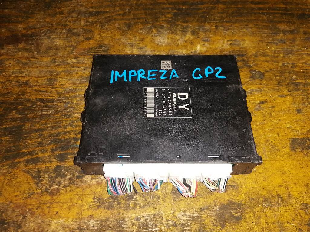 блок управления двс Subaru Impreza