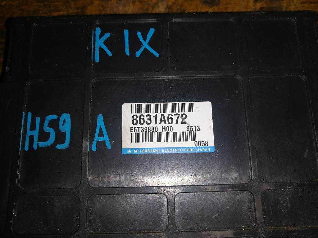 блок управления двс Nissan KIX