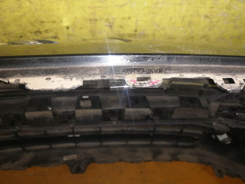 бампер Peugeot 308