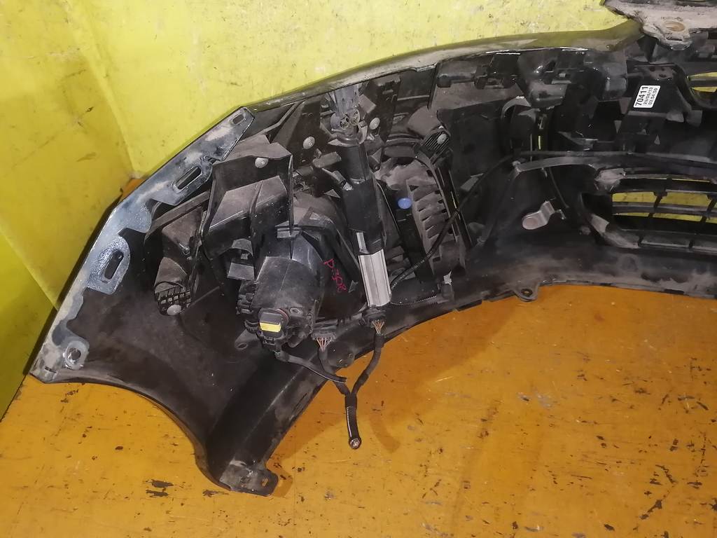 бампер Peugeot 308